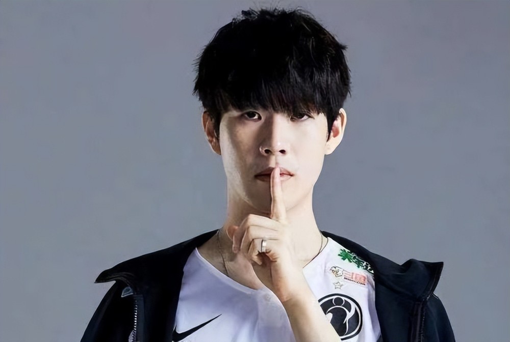 让他在比赛 让他在比赛