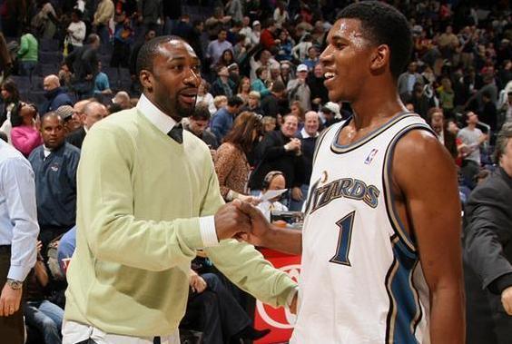 掩护后外拆 掩护后外拆